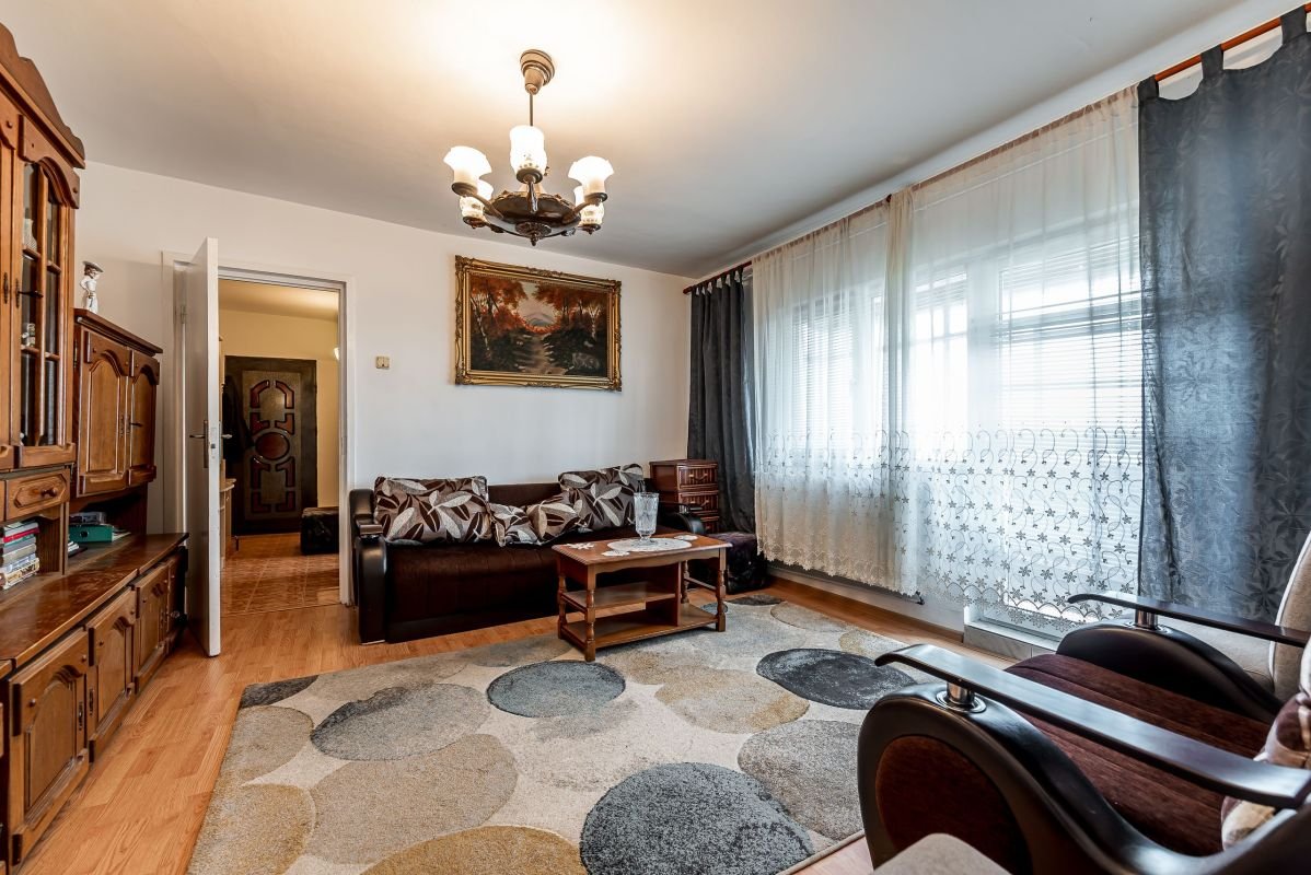 Apartament 2 camere,  6 Vânători Arad