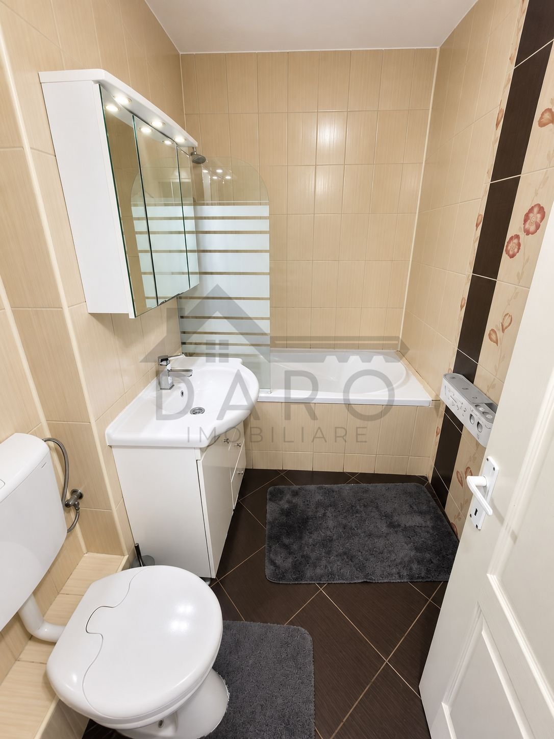 vand apartament 3 camere , Targu Mures Unirii