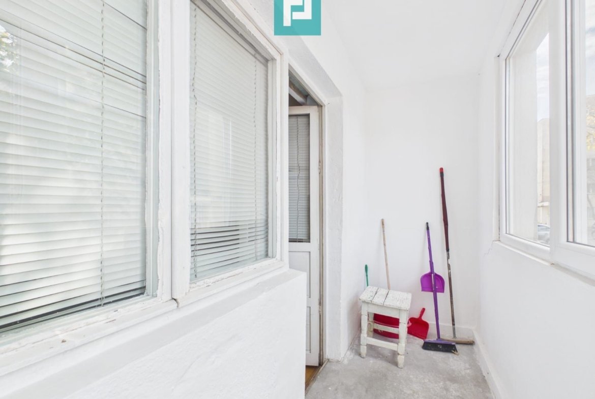 APARTAMENT 2 CAMERE LA PARTER, GRĂDIȘTE