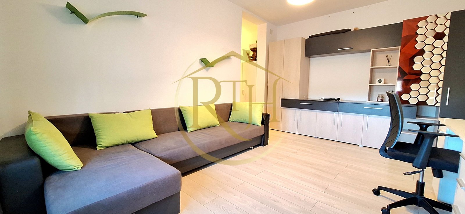 Apartament de inchiriat, 2 camere, Giroc zona centrala, langa Scoala