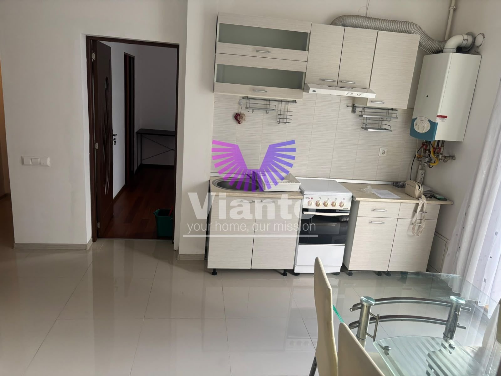 APARTAMENT 3 CAMERE CU CURTE 35MP – TURNISOR
