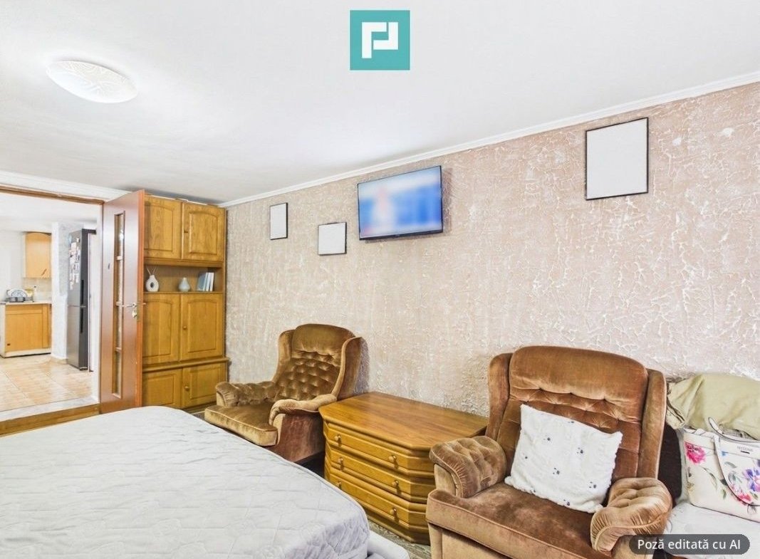 Casă cu 2 corpuri, teren 398 mp, Oradea