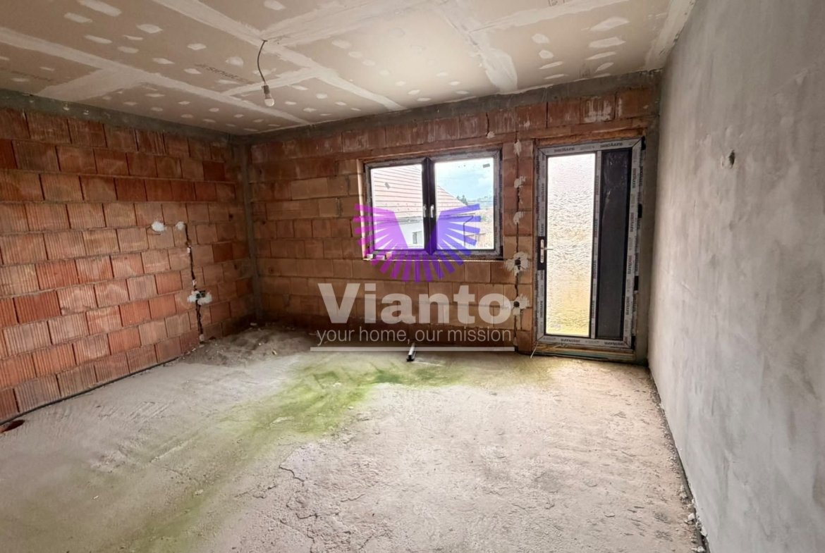 Duplex 3 Camere 136mpu, Teren 267mp – Cristian