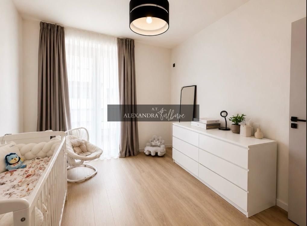 Apartament 3 camere, 2 bai, 75 mp, terasa 82 mp, garaj