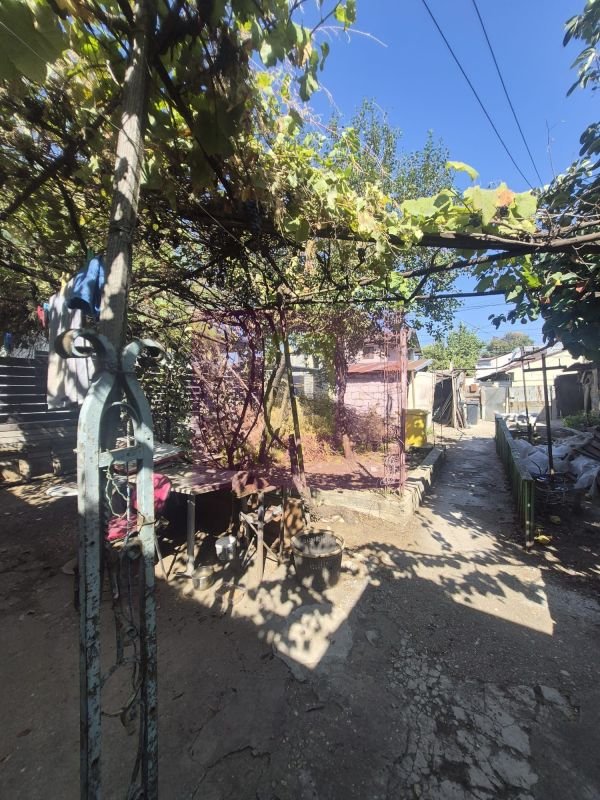 f9f6422f1fe04a9c8ee08be31e543792 TEREN 308 MP CU CONSTRUCTIE EXISTENTA – SECTOR 5 zona Rahova