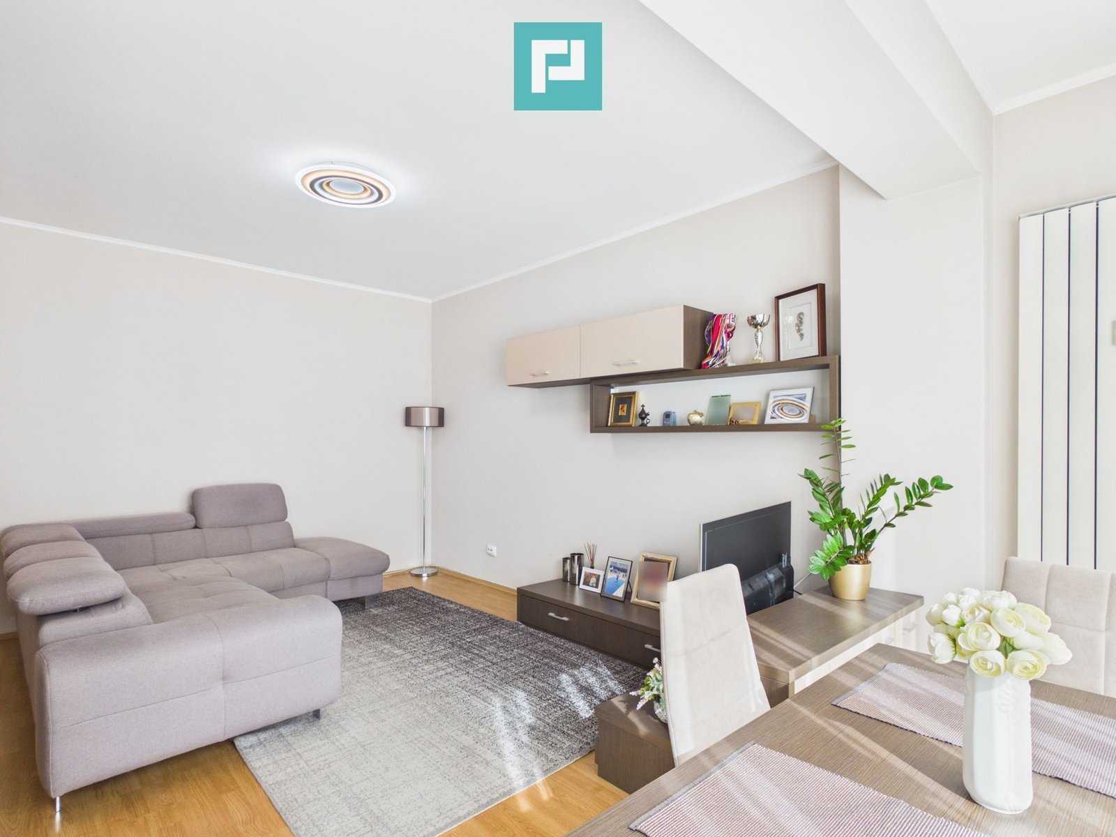fc0687ffec8846719ab192439ccac7c1 Apartament de vânzare Nufărul Oradea, 65 mp