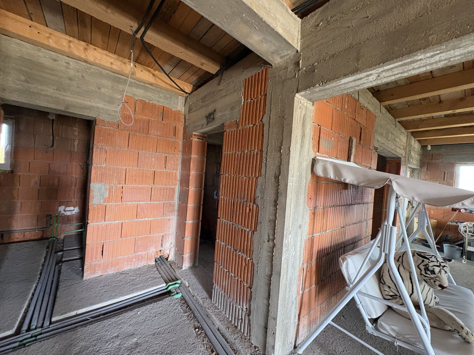fc9f0be257884555bdf229ab8f25e2c0 Casa moderna de vanzare in Prejmer – La Stejari