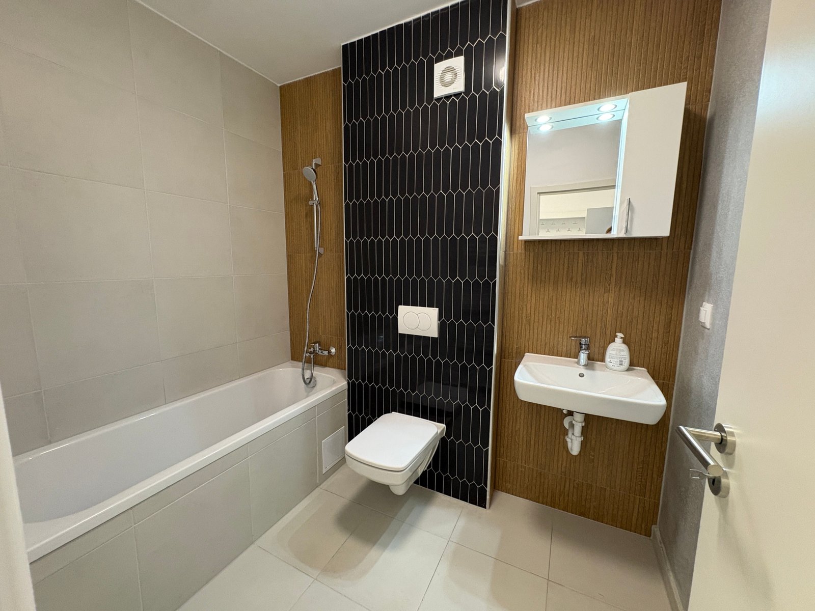 fcbfdfa354d64851ba88462e4dbbc048 Apartament nou de vanzare faza 5 Avantgarden
