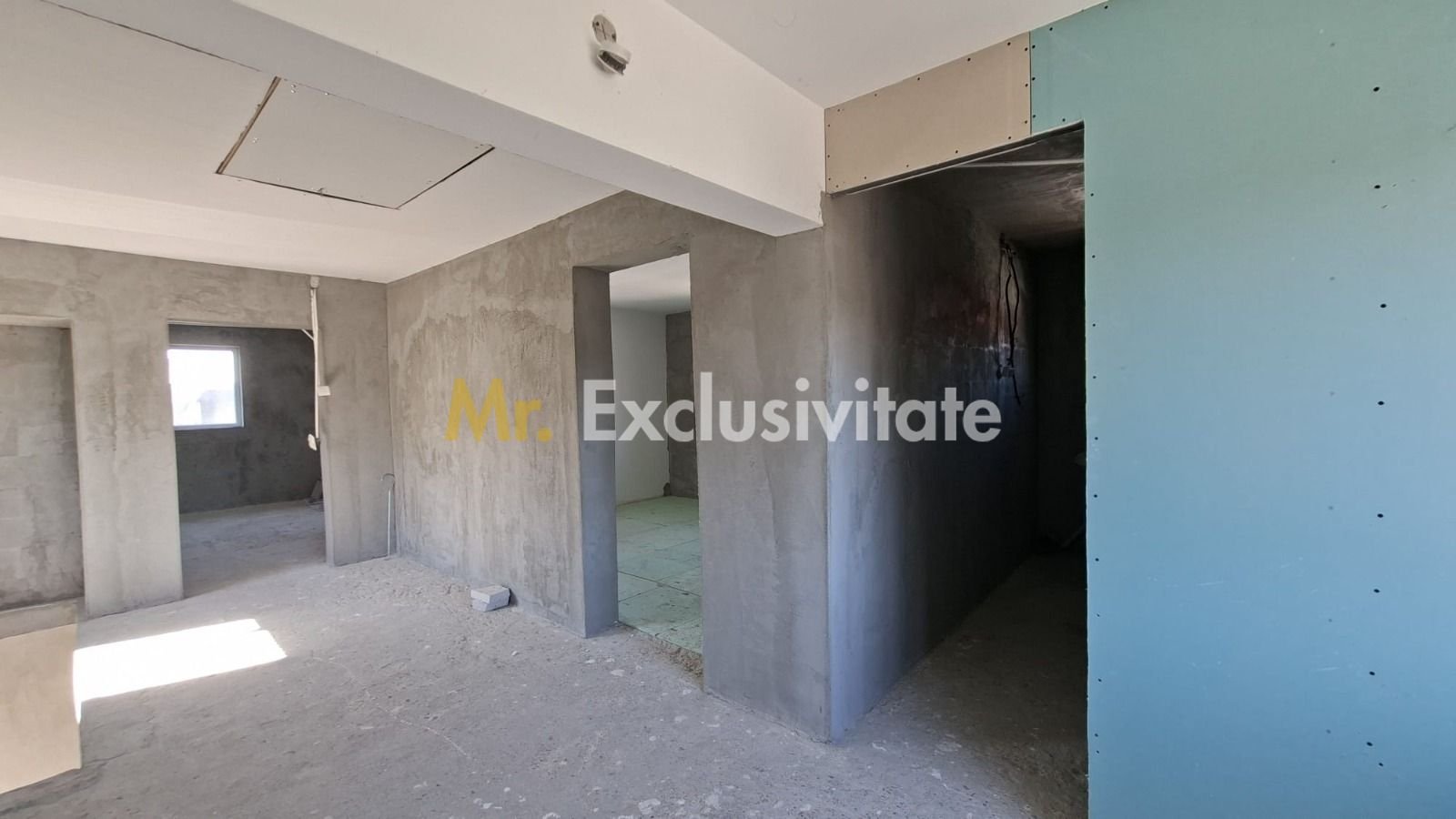 Vanzare Casa P+1E Bananai-Prundu teren 1363 mp