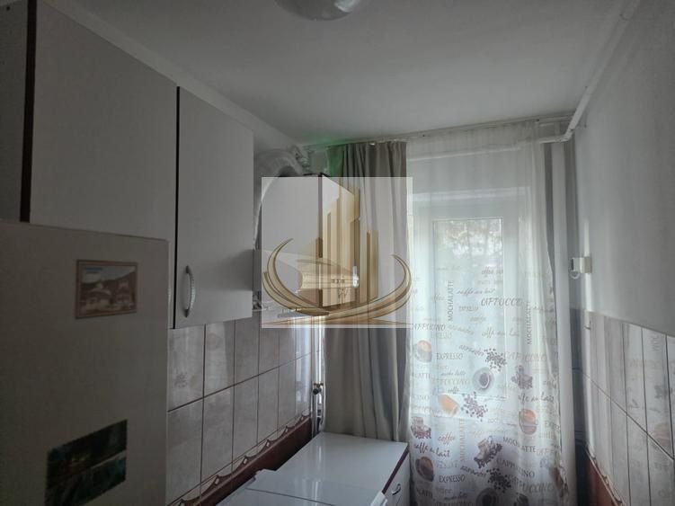 Apartament 3 camere, etaj 2, balcon închis, Calea Șagului