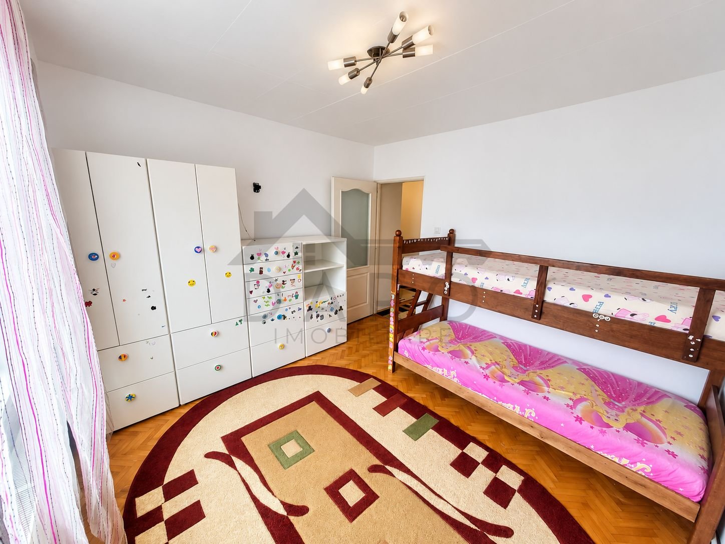 vand apartament 3 camere , Targu Mures Unirii