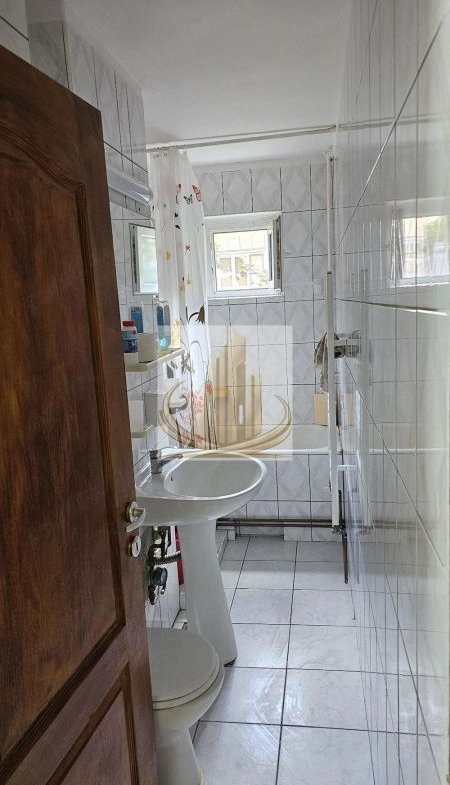 Apartament 2 camere, Șagului, 40 mp, etaj 1, centrală proprie