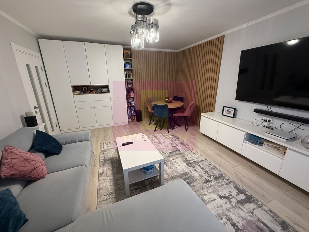 Apartament de vanzare 3 camere Mall Vitan, cu Centrala proprie
